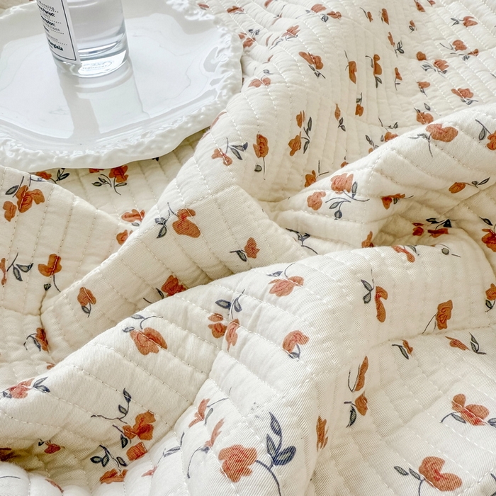 91家纺网 家纺一手货源 找家纺 橙子家居 2025新款双面全棉纯棉砂洗夹棉床盖三件套 梦露花园