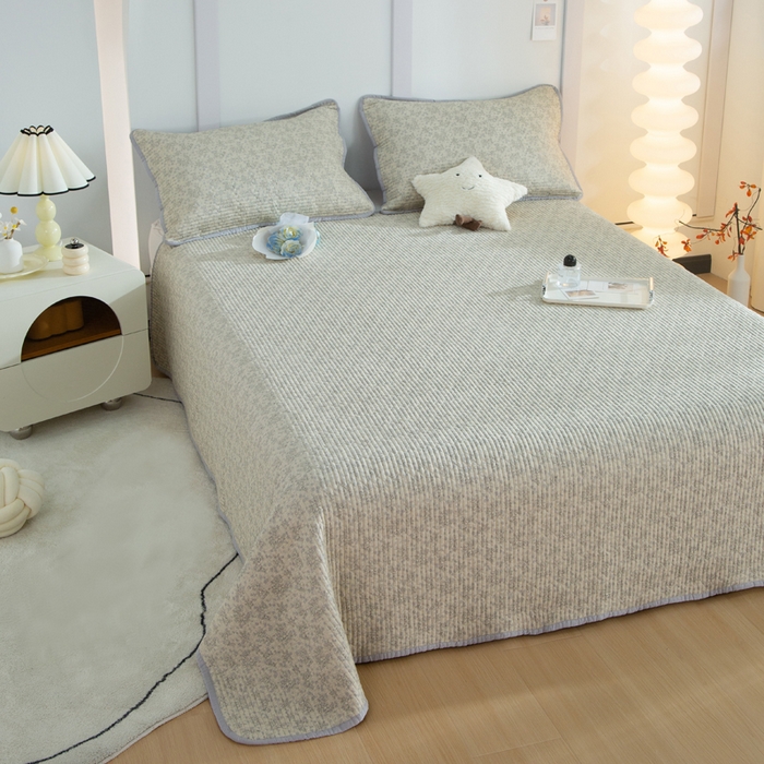 91家纺网 家纺一手货源 找家纺 橙子家居 2025新款双面全棉纯棉砂洗夹棉床盖三件套 赫本