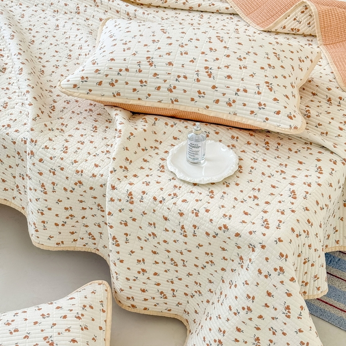 91家纺网 家纺一手货源 找家纺 橙子家居 2025新款双面全棉纯棉砂洗夹棉床盖三件套 梦露花园