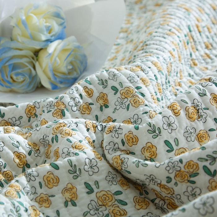 91家纺网 家纺一手货源 找家纺 橙子家居 2025新款双面全棉纯棉砂洗夹棉床盖三件套 莫娇-黄