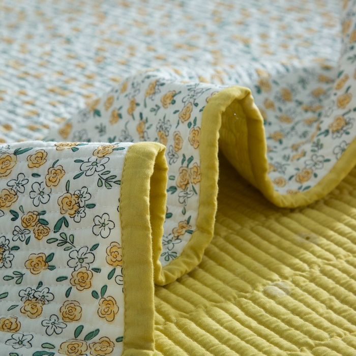 91家纺网 家纺一手货源 找家纺 橙子家居 2025新款双面全棉纯棉砂洗夹棉床盖三件套 莫娇-黄