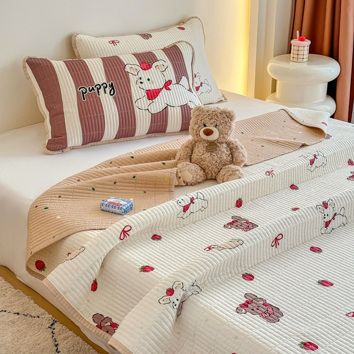 91家纺网 家纺一手货源 找家纺 橙子家居 2025新款双面纯棉夹层新疆棉花数码印花床盖四件套-第一批 兔兔熊