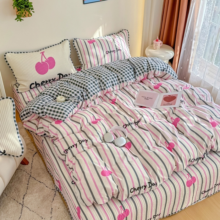 91家纺网 家纺一手货源 找家纺 橙子家居 2025新款双面纯棉夹层新疆棉花数码印花床盖四件套-第一批 樱为有你