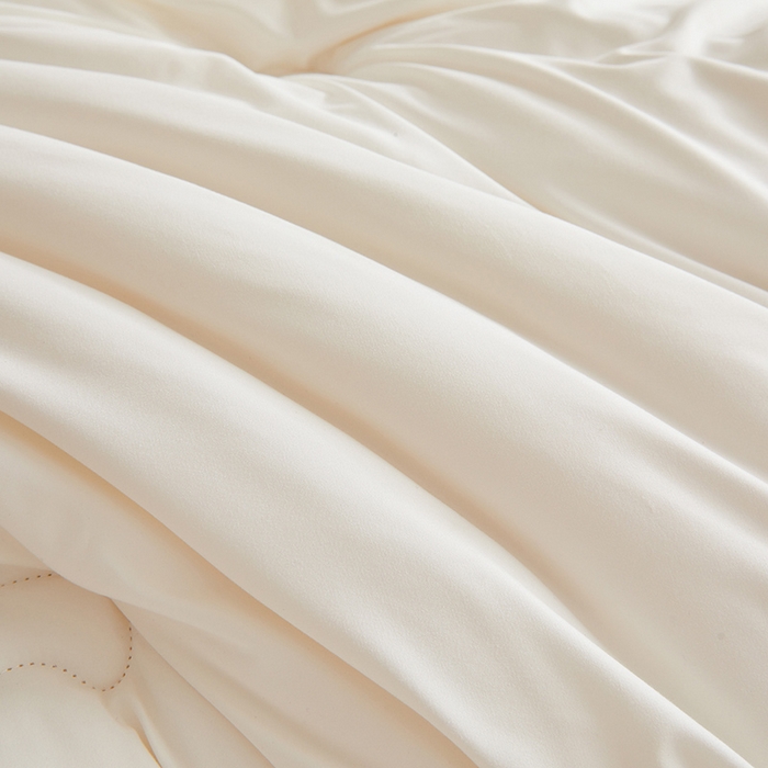 91家纺网 家纺一手货源 找家纺 帕芬鸟家纺 2025新款澳洲羊毛被被子被芯填充51%进口澳洲羊毛 糯米白