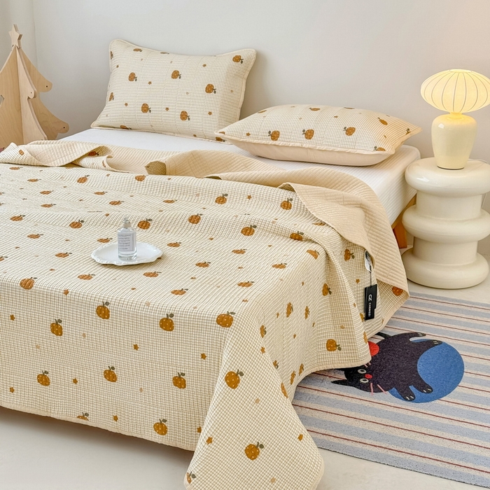 91家纺网 家纺一手货源 找家纺 橙子家居 2025新款双面全棉纯棉砂洗夹棉床盖三件套 甜心南瓜