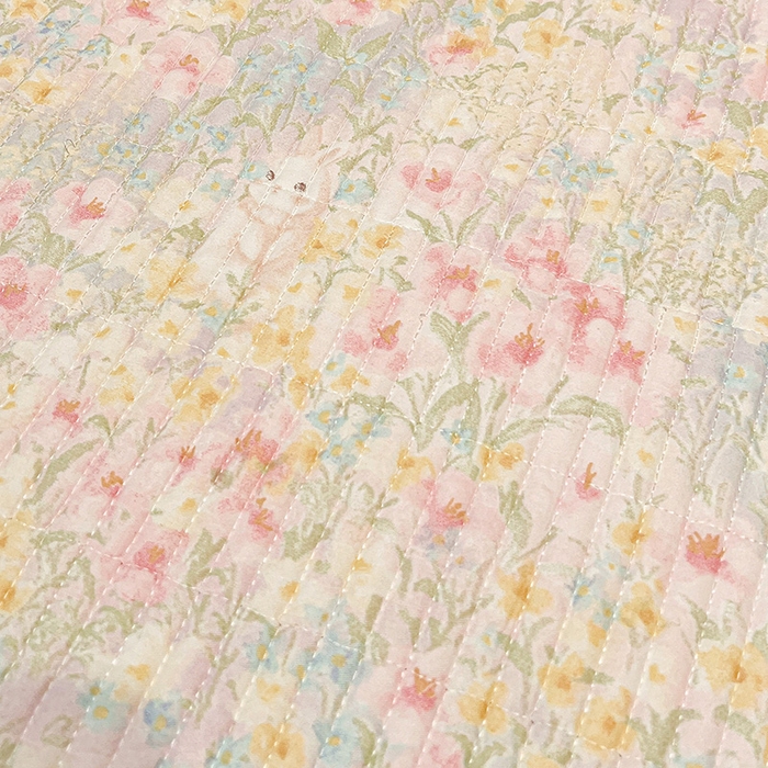 91家纺网 家纺一手货源 找家纺 橙子家居 2025年新款小清新全棉高温砂洗棉花床盖四件套跑量款床盖单面纯棉 梦幻花园兔