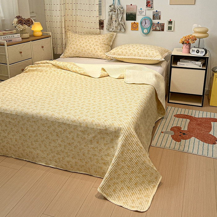 91家纺网 家纺一手货源 找家纺 橙子家居 2025年新款小清新全棉高温砂洗棉花床盖四件套跑量款床盖单面纯棉 琥珀流光