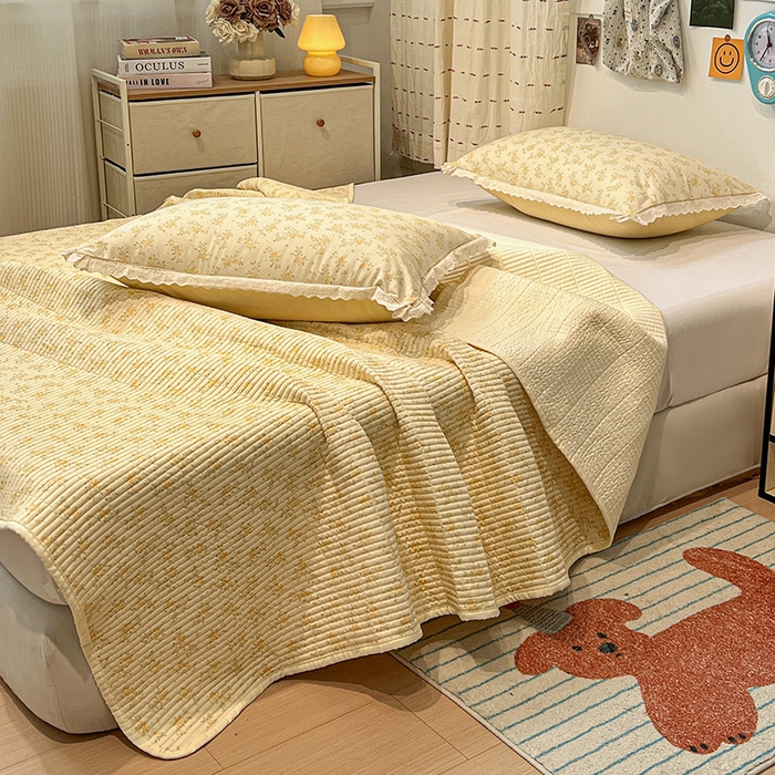 91家纺网 家纺一手货源 找家纺 橙子家居 2025年新款小清新全棉高温砂洗棉花床盖四件套跑量款床盖单面纯棉 琥珀流光