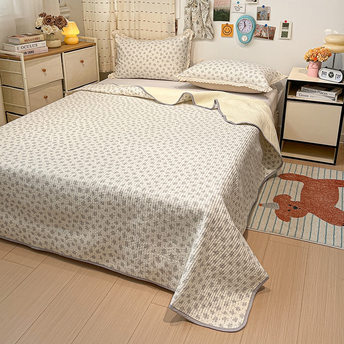 91家纺网 家纺一手货源 找家纺 橙子家居 2025年新款小清新全棉高温砂洗棉花床盖四件套跑量款床盖单面纯棉 舒芙蕾