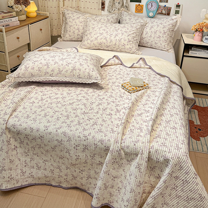 91家纺网 家纺一手货源 找家纺 橙子家居 2025年新款小清新全棉高温砂洗棉花床盖四件套跑量款床盖单面纯棉 春风里-紫