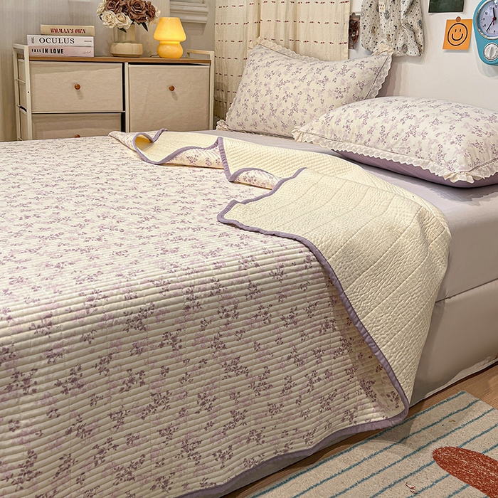 91家纺网 家纺一手货源 找家纺 橙子家居 2025年新款小清新全棉高温砂洗棉花床盖四件套跑量款床盖单面纯棉 春风里-紫