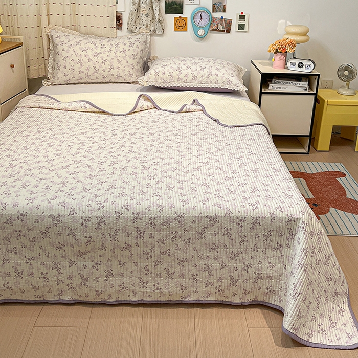 91家纺网 家纺一手货源 找家纺 橙子家居 2025年新款小清新全棉高温砂洗棉花床盖四件套跑量款床盖单面纯棉 春风里-紫