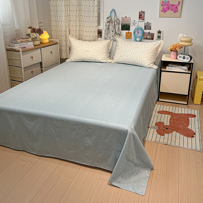 91家纺网 家纺一手货源 找家纺 橙子家居 2025新款小清新全棉纯棉花边款床单四件套 蓝心兔