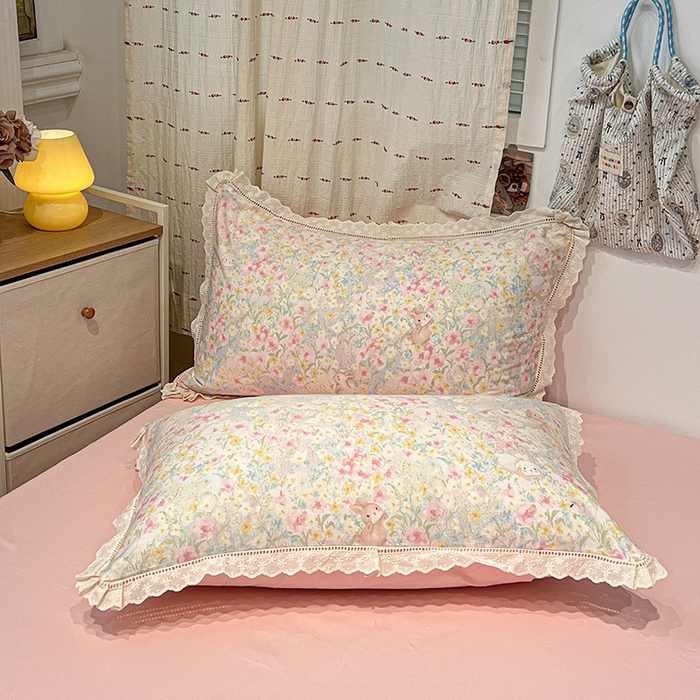 91家纺网 家纺一手货源 找家纺 橙子家居 2025新款小清新全棉纯棉花边款床单四件套 梦幻花园兔