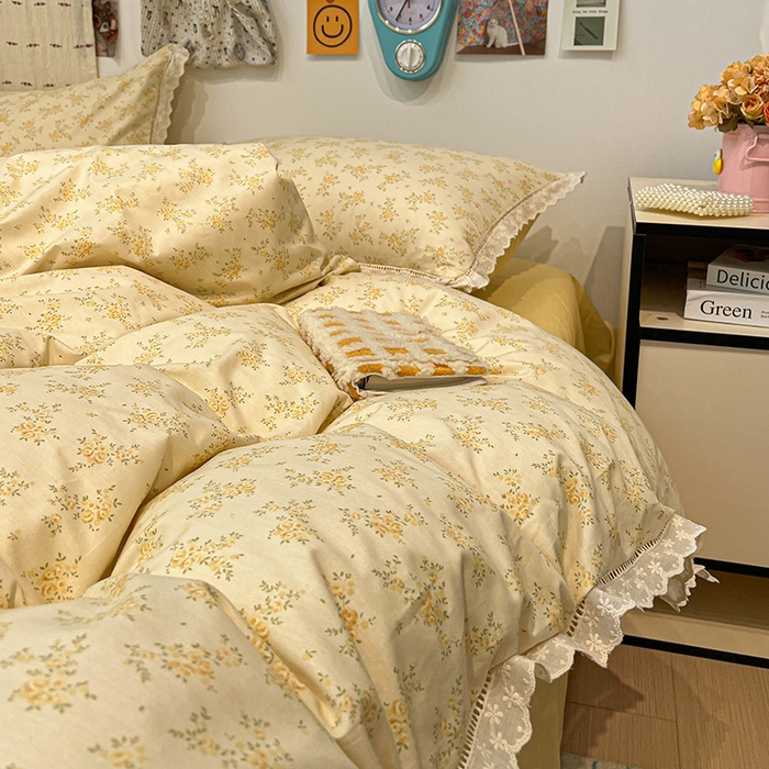 91家纺网 家纺一手货源 找家纺 橙子家居 2025新款小清新全棉纯棉花边款床单四件套 琥珀流光