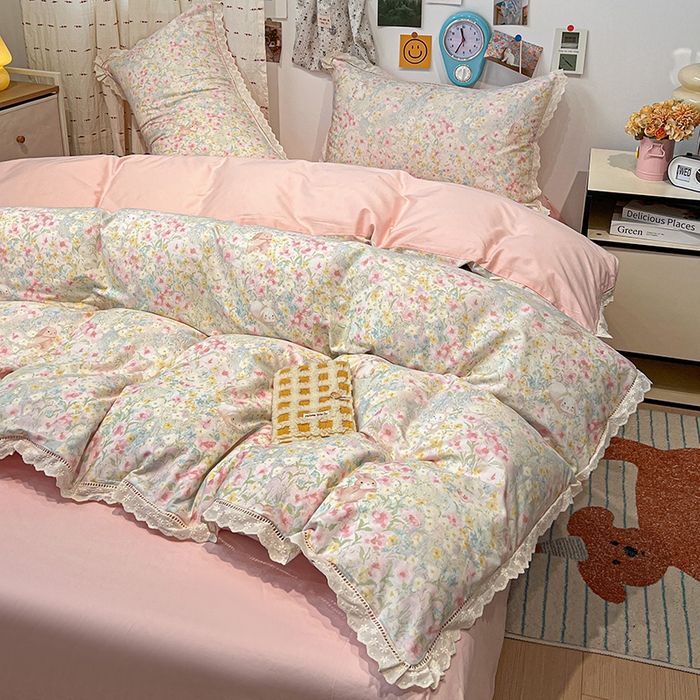 91家纺网 家纺一手货源 找家纺 橙子家居 2025新款小清新全棉纯棉花边款床单四件套 梦幻花园兔