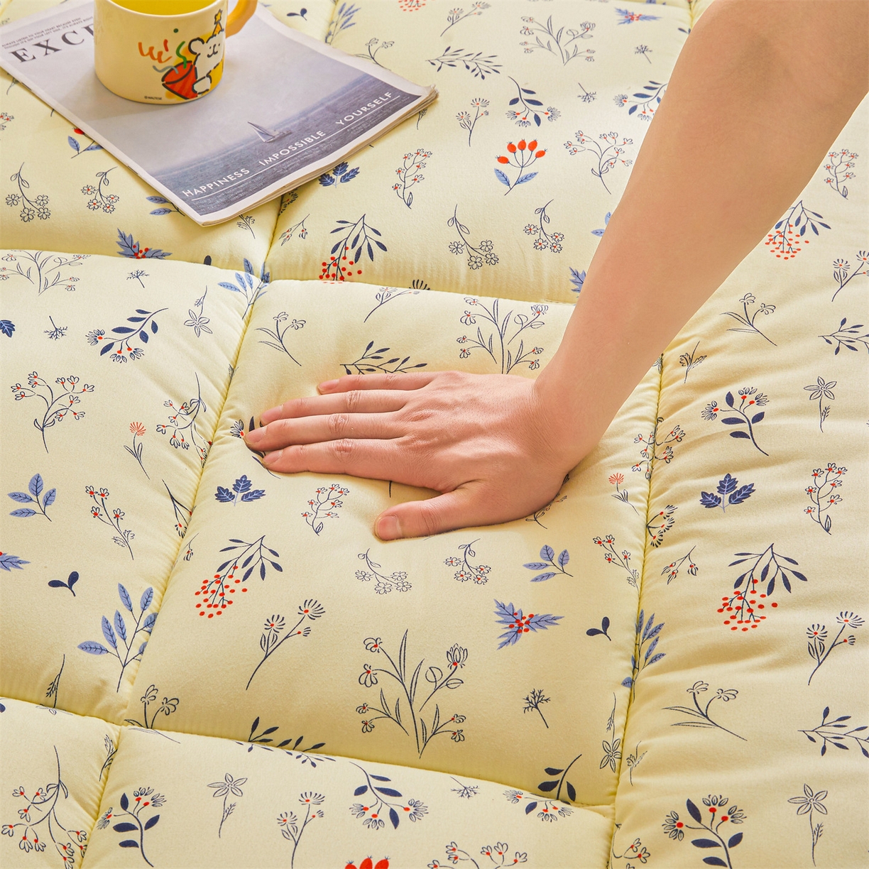 91家纺网 家纺一手货源 找家纺 梵蒂莎 2025新款新疆棉花四季款秋冬两用床垫子褥子宿舍印花学生款棉花床褥垫（场景1）（含买家秀） 春日来信-床垫