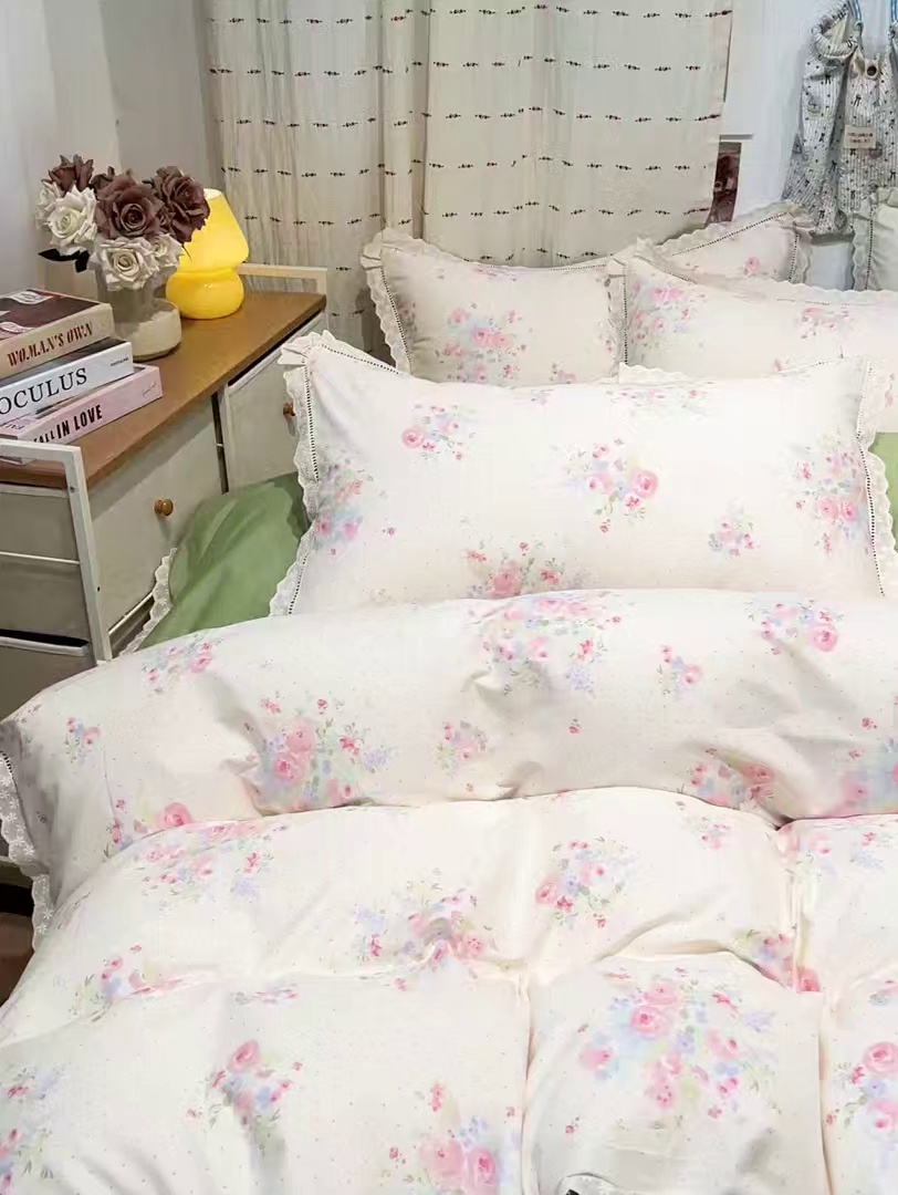 91家纺网 家纺一手货源 找家纺 橙子家居 2025新款小清新全棉纯棉花边款床单四件套 甜甜夏日