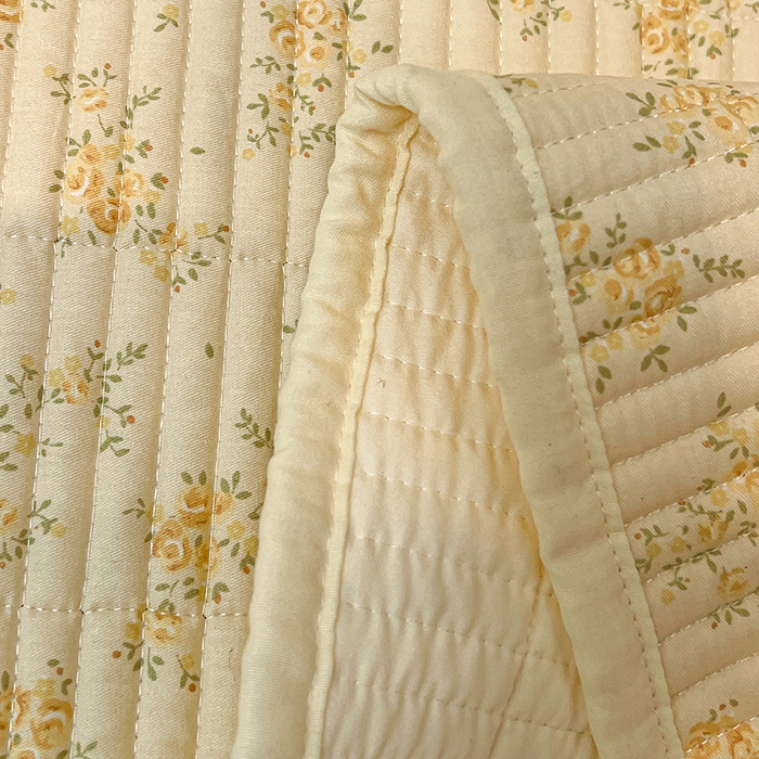 91家纺网 家纺一手货源 找家纺 橙子家居 2025新款小清新全棉纯棉花边款床单四件套 琥珀流光