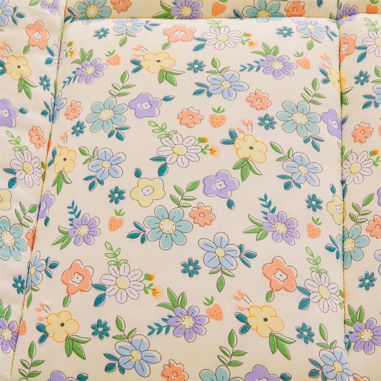 91家纺网 家纺一手货源 找家纺 梵蒂莎 2025新款新疆棉花四季款秋冬两用床垫子褥子宿舍印花学生款棉花床褥垫（场景1）（含买家秀） 花韵恬梦-床垫