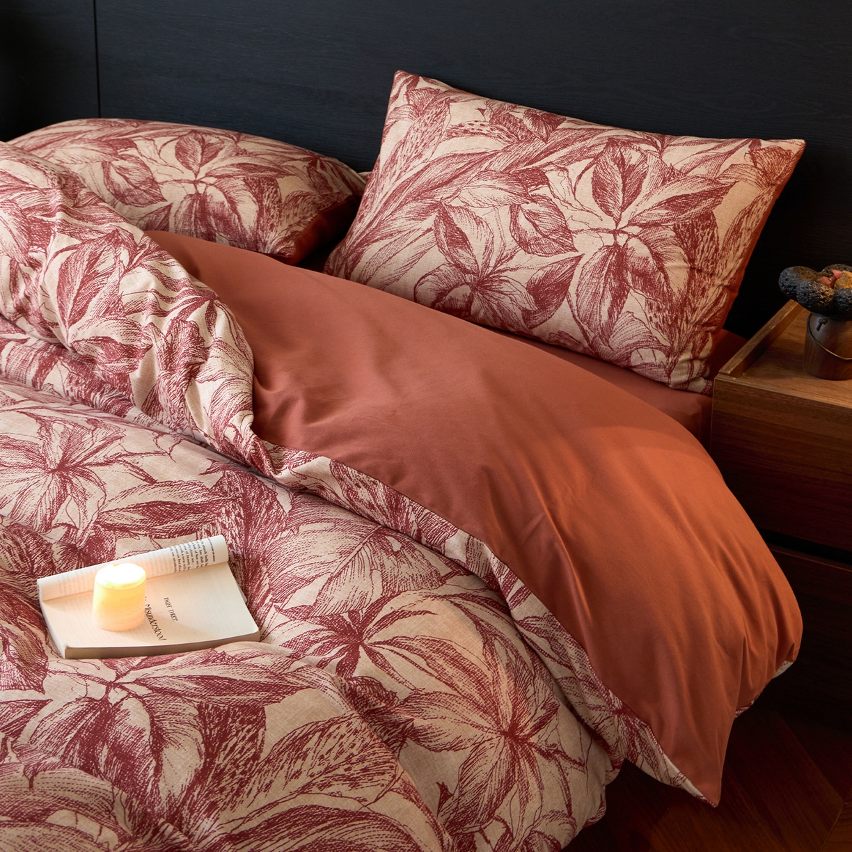 91家纺网 家纺一手货源 找家纺 蓝邻家纺 2025新款全棉纯棉加厚磨毛法式复古风四件套 花颜-红