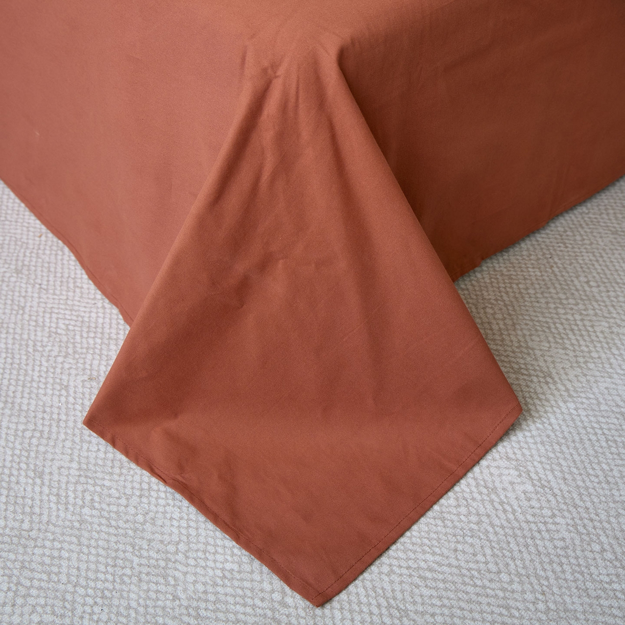 91家纺网 家纺一手货源 找家纺 蓝邻家纺 2025新款全棉纯棉加厚磨毛法式复古风四件套 花颜-红