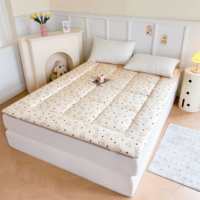 梵蒂莎 2025新款新疆棉花四季款秋冬两用床垫子褥子学生宿舍印花学生款棉花床褥垫（场景2）（含买家秀） 比利小熊-床垫