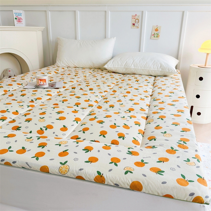 91家纺网 家纺一手货源 找家纺 梵蒂莎 2025新款新疆棉花四季款秋冬两用床垫子褥子宿舍印花学生款棉花床褥垫（场景1）（含买家秀） 橙意满满-床垫