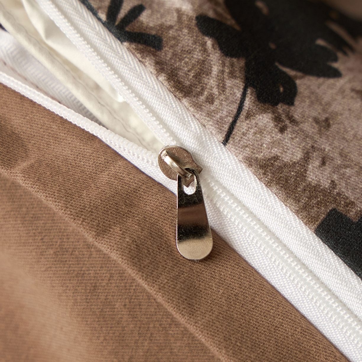 91家纺网 家纺一手货源 找家纺 蓝邻家纺 2025新款全棉纯棉加厚磨毛法式复古风四件套 漫枝-咖