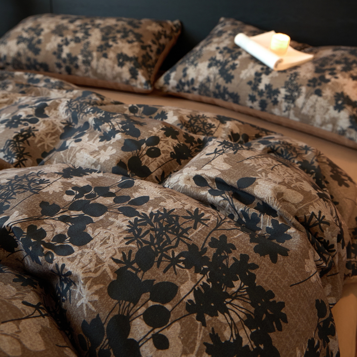 91家纺网 家纺一手货源 找家纺 蓝邻家纺 2025新款全棉纯棉加厚磨毛法式复古风四件套 漫枝-咖