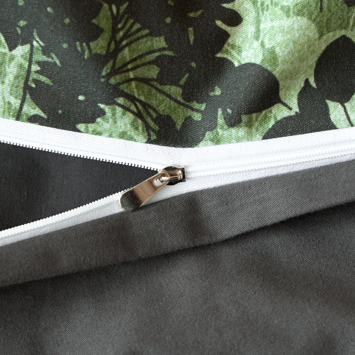 91家纺网 家纺一手货源 找家纺 蓝邻家纺 2025新款全棉纯棉加厚磨毛法式复古风四件套 漫枝-绿