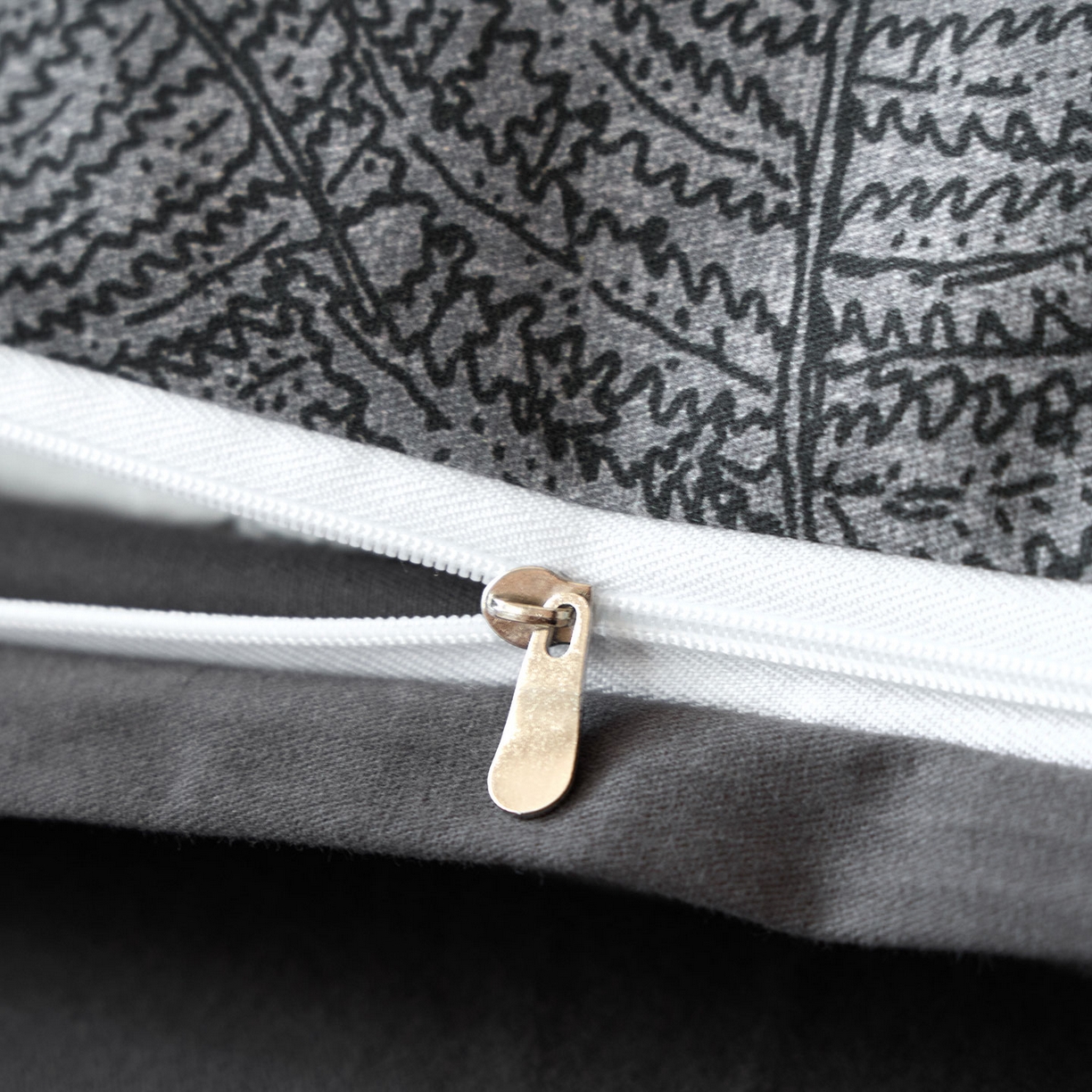 91家纺网 家纺一手货源 找家纺 蓝邻家纺 2025新款全棉纯棉加厚磨毛法式复古风四件套 叶语-蓝