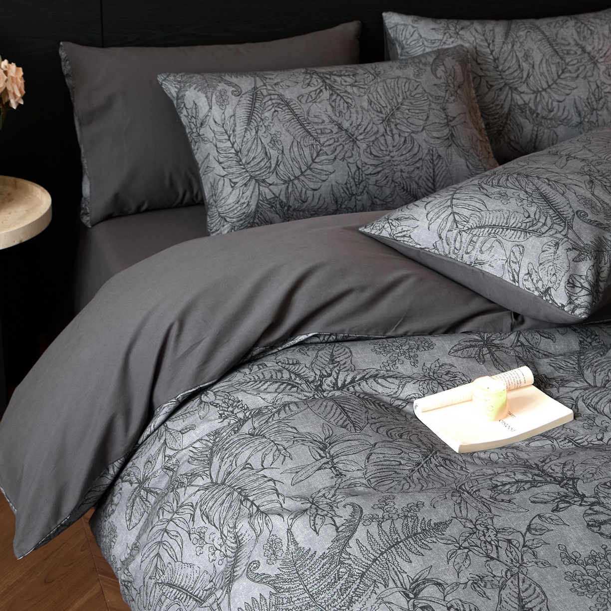 91家纺网 家纺一手货源 找家纺 蓝邻家纺 2025新款全棉纯棉加厚磨毛法式复古风四件套 叶语-蓝