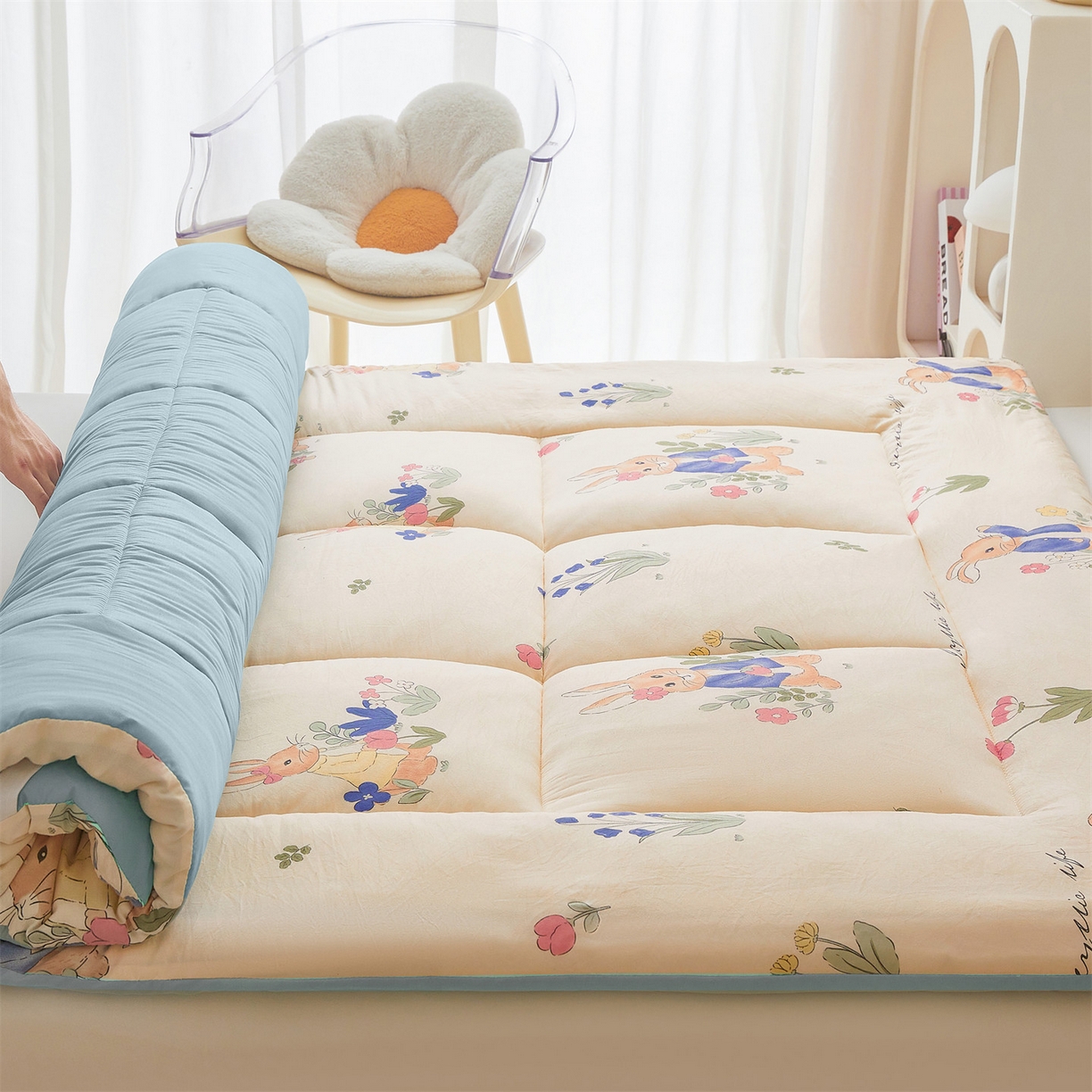 91家纺网 家纺一手货源 找家纺 梵蒂莎 2025秋冬新品云朵棉新疆棉花床垫垫背床褥垫单人床褥宿舍加厚褥子（2025新花型拍图中）爱丽丝-床垫系列