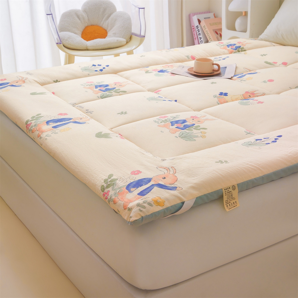 91家纺网 家纺一手货源 找家纺 梵蒂莎 2025秋冬新品云朵棉新疆棉花床垫垫背床褥垫单人床褥宿舍加厚褥子（2025新花型拍图中）爱丽丝-床垫系列