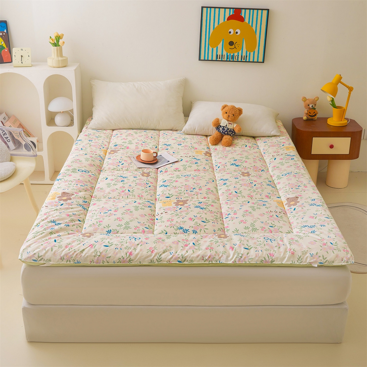 91家纺网 家纺一手货源 找家纺 梵蒂莎 2025秋冬新品云朵棉新疆棉花床垫垫背床褥垫单人床褥宿舍加厚褥子（2025新花型拍图中）花园小熊-床垫系列