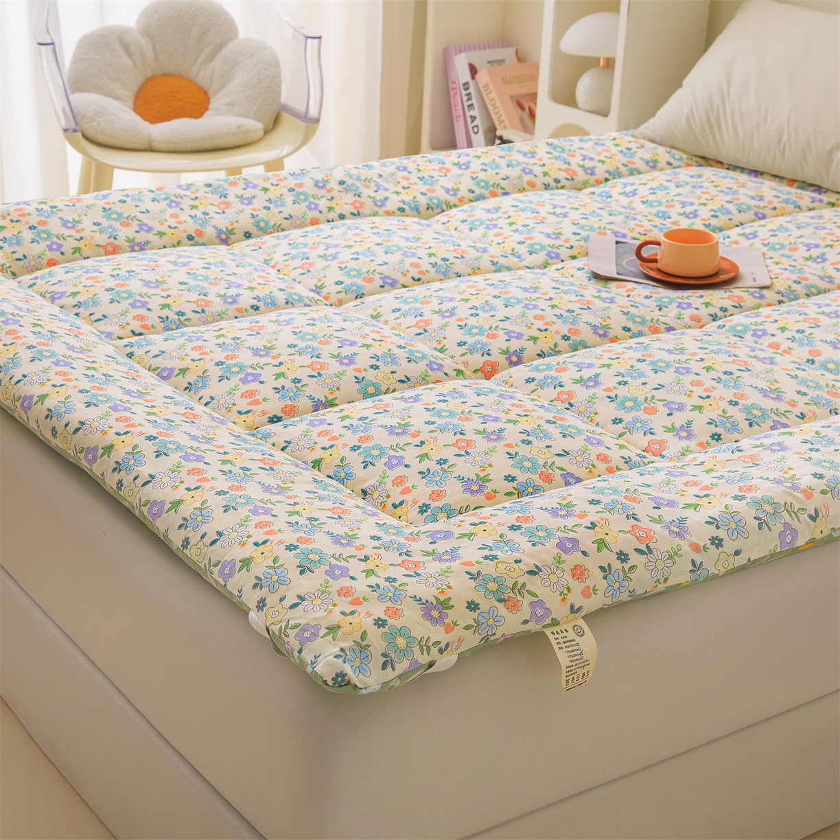 91家纺网 家纺一手货源 找家纺 梵蒂莎 2025秋冬新品云朵棉新疆棉花床垫垫背床褥垫单人床褥宿舍加厚褥子（2025新花型拍图中）花韵恬梦-床垫系列