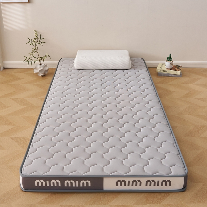 91家纺网 家纺一手货源 找家纺 奇丝雅 2025新款宝石双拼高密记忆棉立体乳胶床垫 宝石灰（9公分）