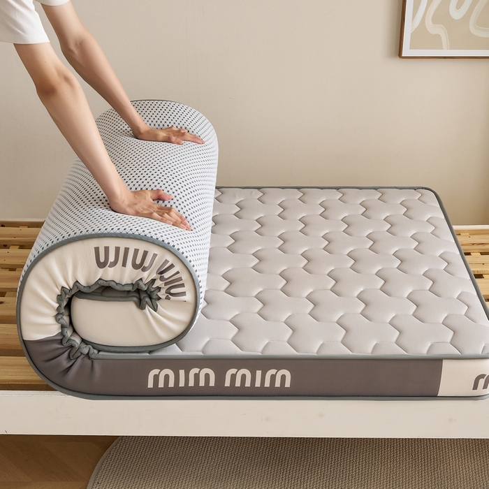 91家纺网 家纺一手货源 找家纺 奇丝雅 2025新款宝石双拼高密记忆棉立体乳胶床垫 宝石灰（9公分）