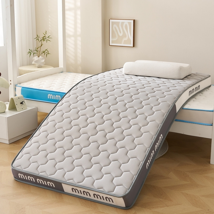 91家纺网 家纺一手货源 找家纺 奇丝雅 2025新款宝石双拼高密记忆棉立体乳胶床垫 宝石灰（9公分）