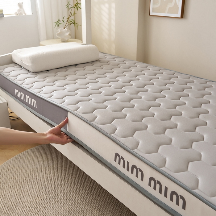 91家纺网 家纺一手货源 找家纺 奇丝雅 2025新款宝石双拼高密记忆棉立体乳胶床垫 宝石灰（9公分）