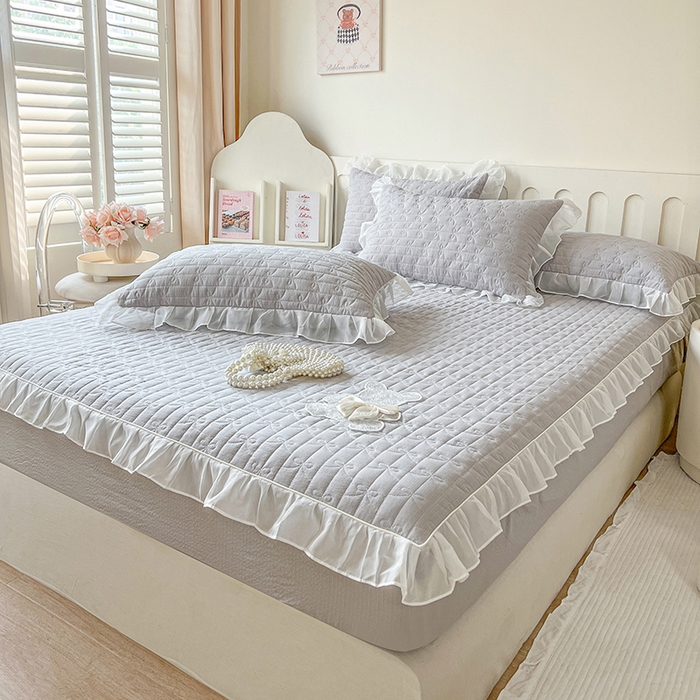 91家纺网 家纺一手货源 找家纺 麒豆豆 2025新款优舒棉花边床笠-蜜糖熊 灰