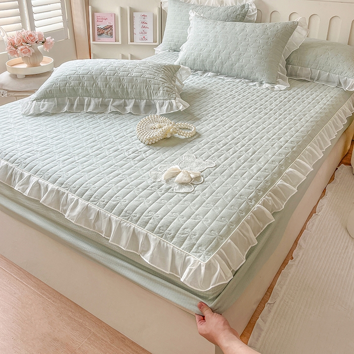 91家纺网 家纺一手货源 找家纺 麒豆豆 2025新款优舒棉花边床笠-蜜糖熊 绿