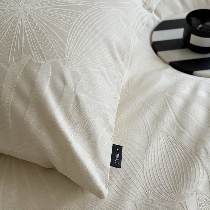 91家纺网 家纺一手货源 找家纺 （总）鹿班家居2025年秋冬款云感超柔厚织提花浮雕系列——雾光森林（标准会员-20元）