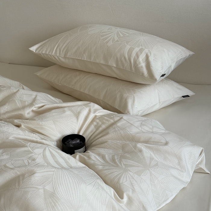 91家纺网 家纺一手货源 找家纺 （总）鹿班家居2025年秋冬款云感超柔厚织提花浮雕系列——雾光森林（标准会员-20元）