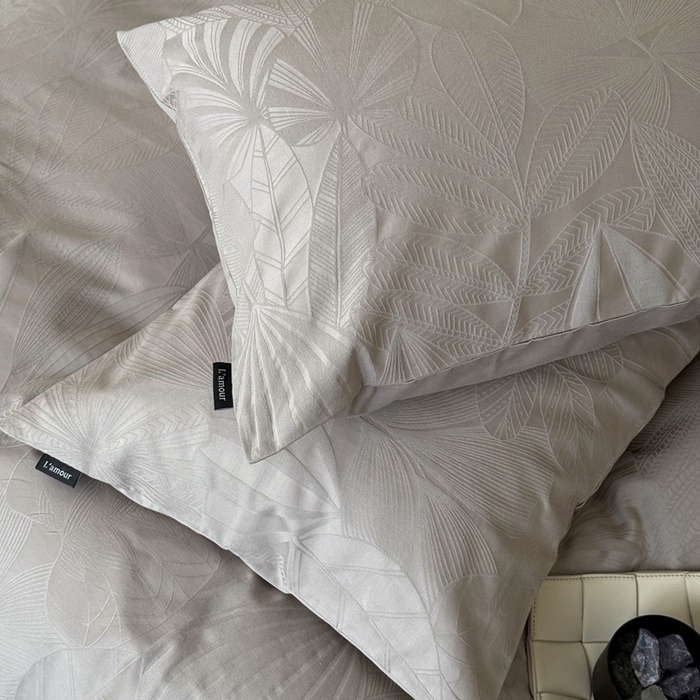 91家纺网 家纺一手货源 找家纺 鹿班家居2025年秋冬款云感超柔厚织提花浮雕系列——雾光森林 雾光森林-咖