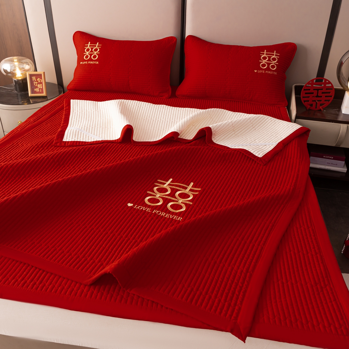 91家纺网 家纺一手货源 找家纺 （总）卓缦家纺 2025新款婚庆加厚软床垫软床笠三件套婚庆床单床盖