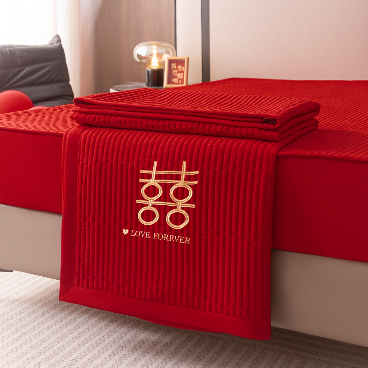 91家纺网 家纺一手货源 找家纺 卓缦家纺 2025新款婚庆加厚软床垫软床笠三件套婚庆床单床盖 欢喜-床笠