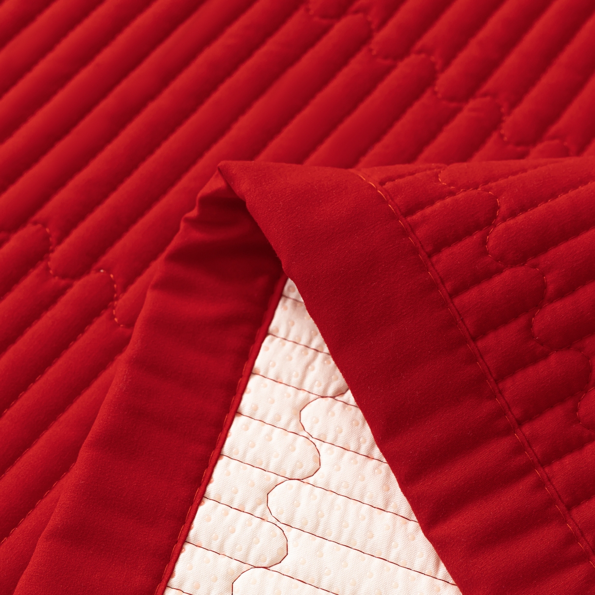 91家纺网 家纺一手货源 找家纺 卓缦家纺 2025新款婚庆加厚软床垫软床笠三件套婚庆床单床盖 情缘-床笠