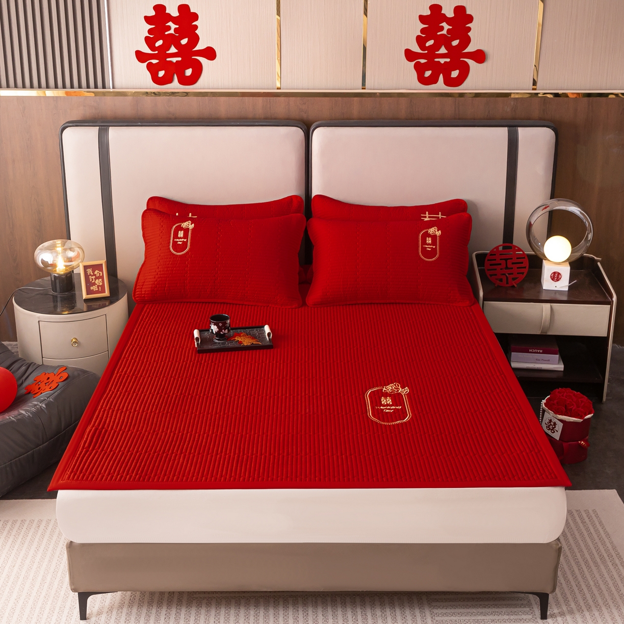 91家纺网 家纺一手货源 找家纺 卓缦家纺 2025新款婚庆加厚软床垫软床笠三件套婚庆床单床盖 情缘-床笠